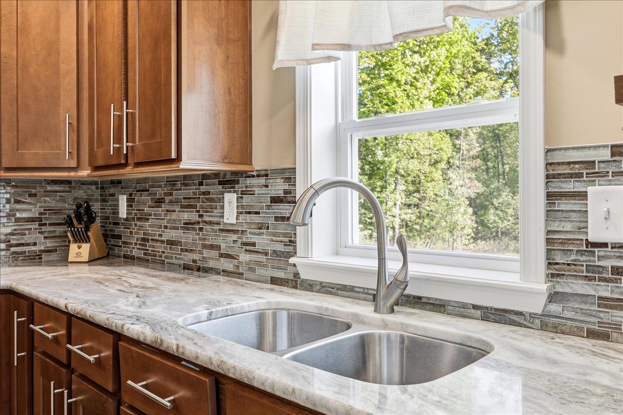 324 LOFTON RD, RAPHINE, Virginia 24472, 3 Bedrooms Bedrooms, ,3 BathroomsBathrooms,Residential,324 LOFTON RD,676769 MLS # 676769