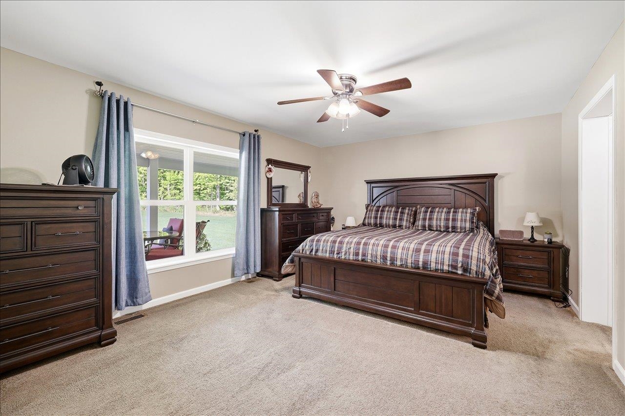324 LOFTON RD, RAPHINE, Virginia 24472, 3 Bedrooms Bedrooms, ,3 BathroomsBathrooms,Residential,324 LOFTON RD,676769 MLS # 676769