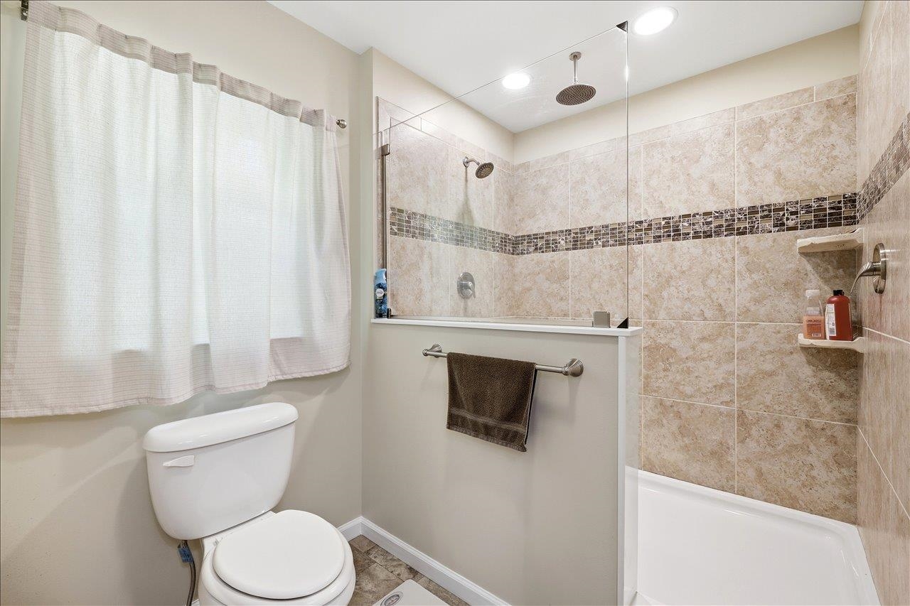 324 LOFTON RD, RAPHINE, Virginia 24472, 3 Bedrooms Bedrooms, ,3 BathroomsBathrooms,Residential,324 LOFTON RD,676769 MLS # 676769