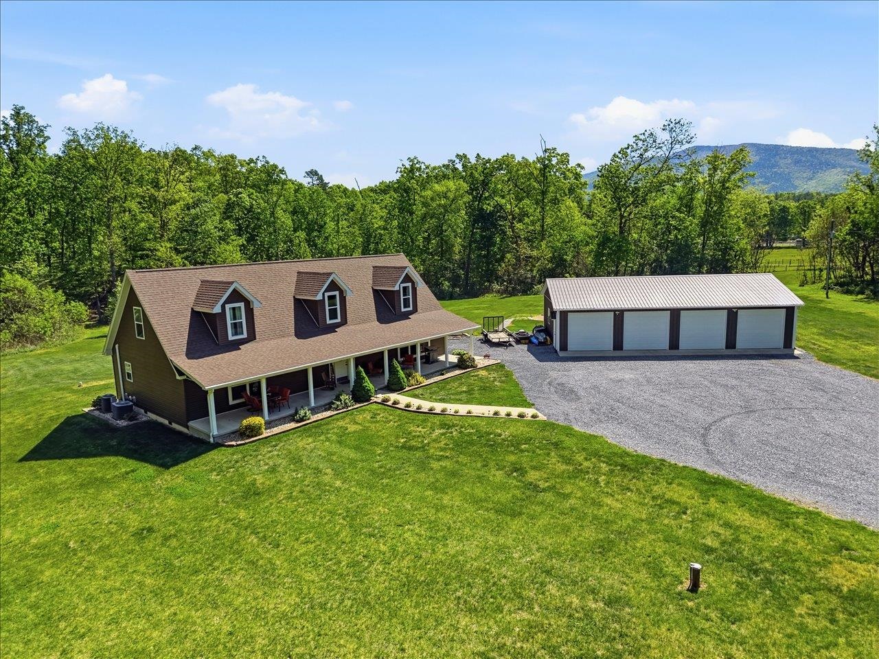 324 LOFTON RD, RAPHINE, Virginia 24472, 3 Bedrooms Bedrooms, ,3 BathroomsBathrooms,Residential,324 LOFTON RD,676769 MLS # 676769