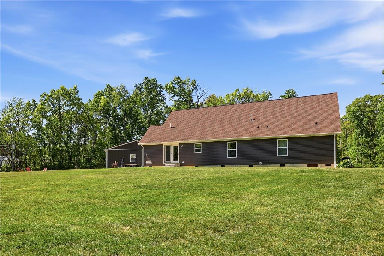 324 LOFTON RD, RAPHINE, Virginia 24472, 3 Bedrooms Bedrooms, ,3 BathroomsBathrooms,Residential,324 LOFTON RD,676769 MLS # 676769