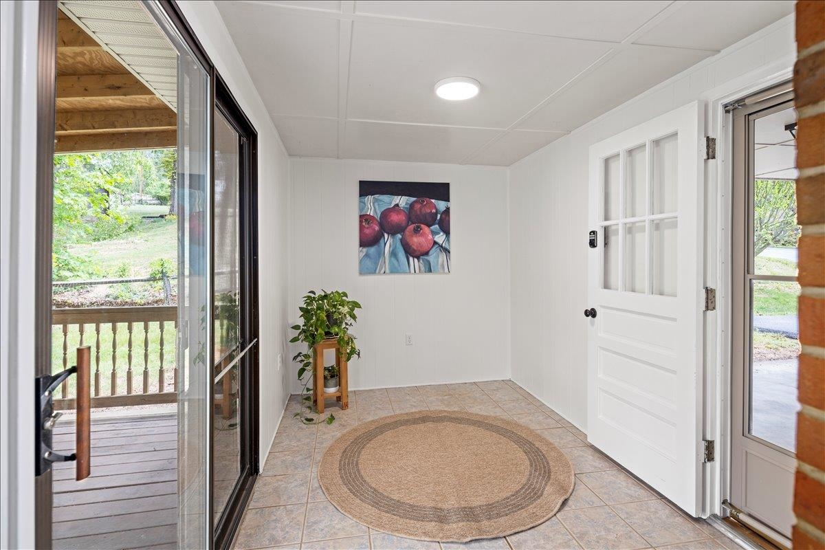 84 HUDSON AVE, STAUNTON, Virginia 24401, 3 Bedrooms Bedrooms, ,2 BathroomsBathrooms,Residential,BLK 22 LOT 1 SEC C,84 HUDSON AVE,676770 MLS # 676770