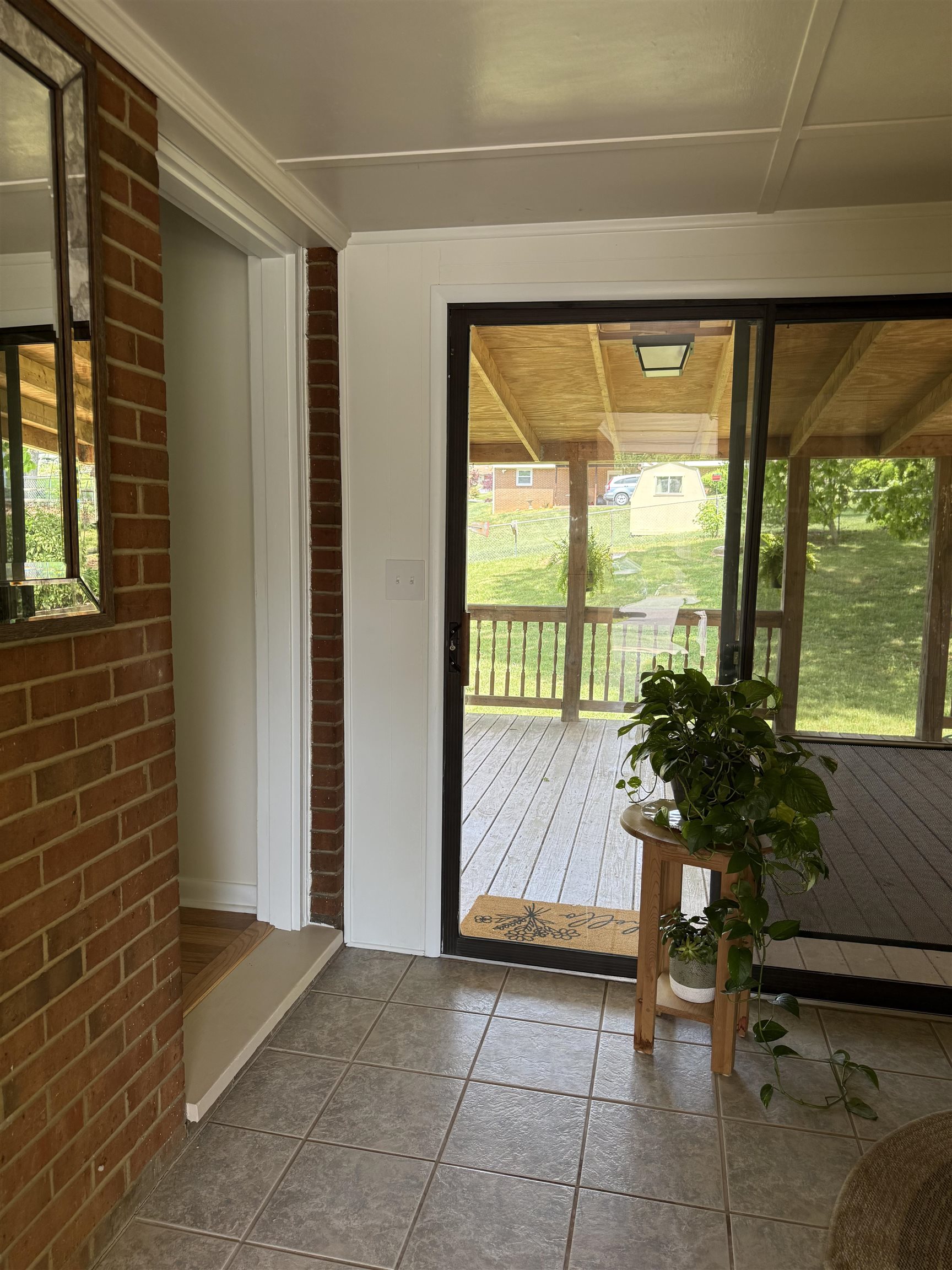 84 HUDSON AVE, STAUNTON, Virginia 24401, 3 Bedrooms Bedrooms, ,2 BathroomsBathrooms,Residential,BLK 22 LOT 1 SEC C,84 HUDSON AVE,676770 MLS # 676770