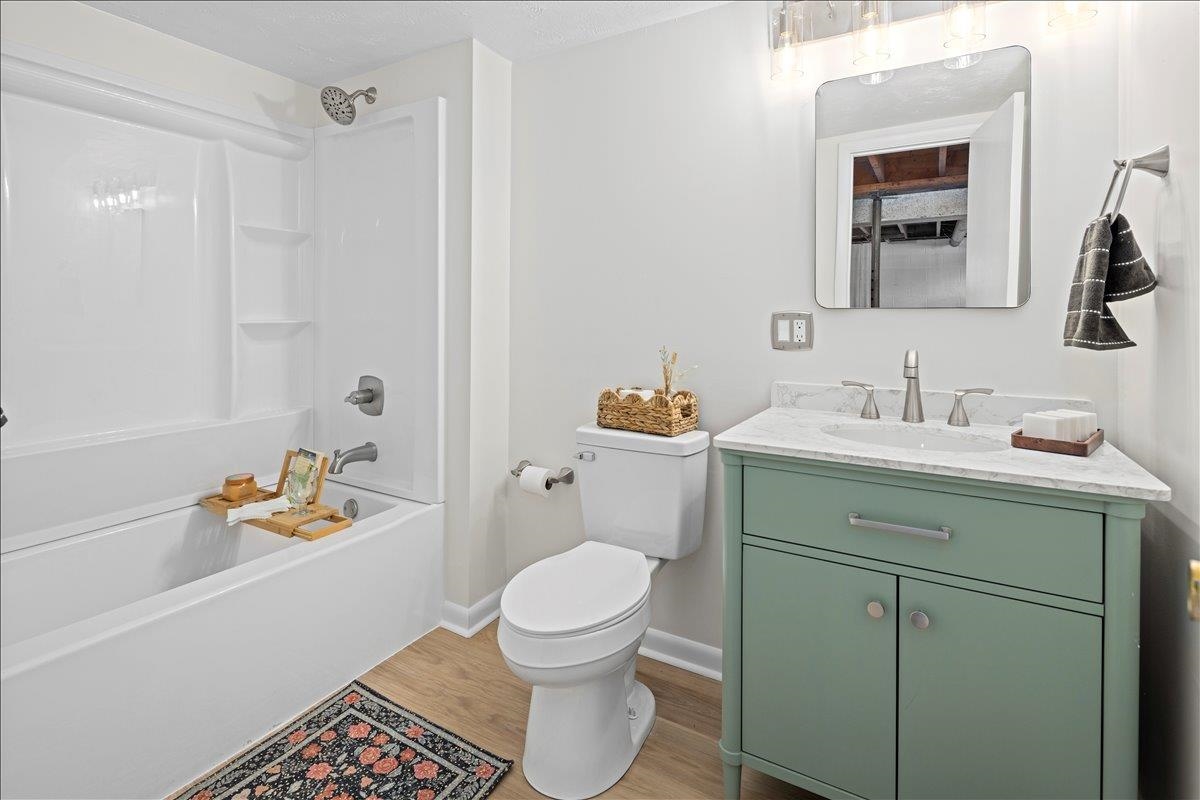 84 HUDSON AVE, STAUNTON, Virginia 24401, 3 Bedrooms Bedrooms, ,2 BathroomsBathrooms,Residential,BLK 22 LOT 1 SEC C,84 HUDSON AVE,676770 MLS # 676770