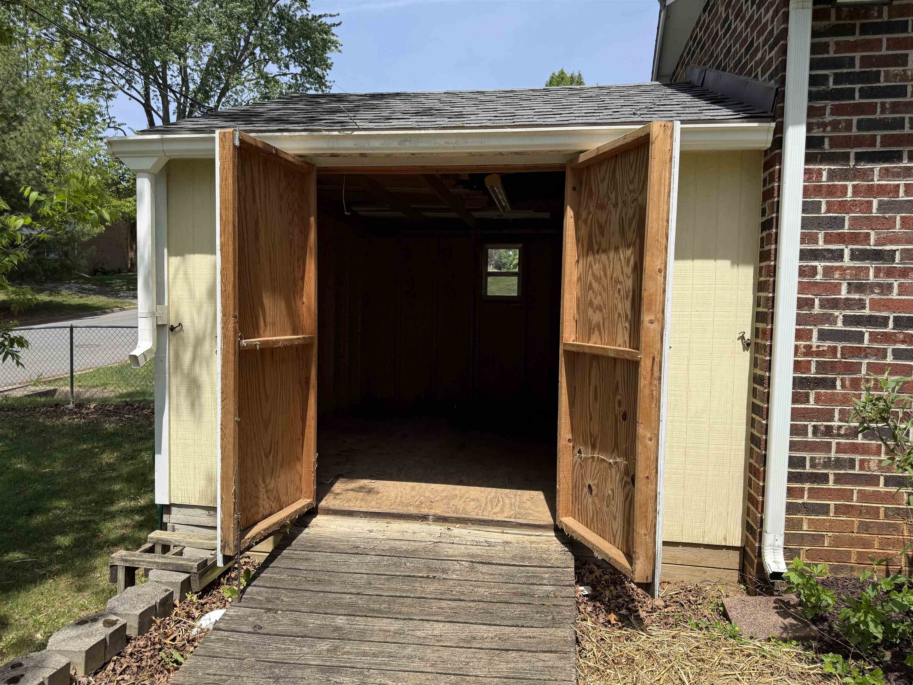 84 HUDSON AVE, STAUNTON, Virginia 24401, 3 Bedrooms Bedrooms, ,2 BathroomsBathrooms,Residential,BLK 22 LOT 1 SEC C,84 HUDSON AVE,676770 MLS # 676770