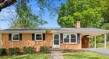 84 HUDSON AVE, STAUNTON, Virginia 24401, 3 Bedrooms Bedrooms, ,2 BathroomsBathrooms,Residential,BLK 22 LOT 1 SEC C,84 HUDSON AVE,676770 MLS # 676770