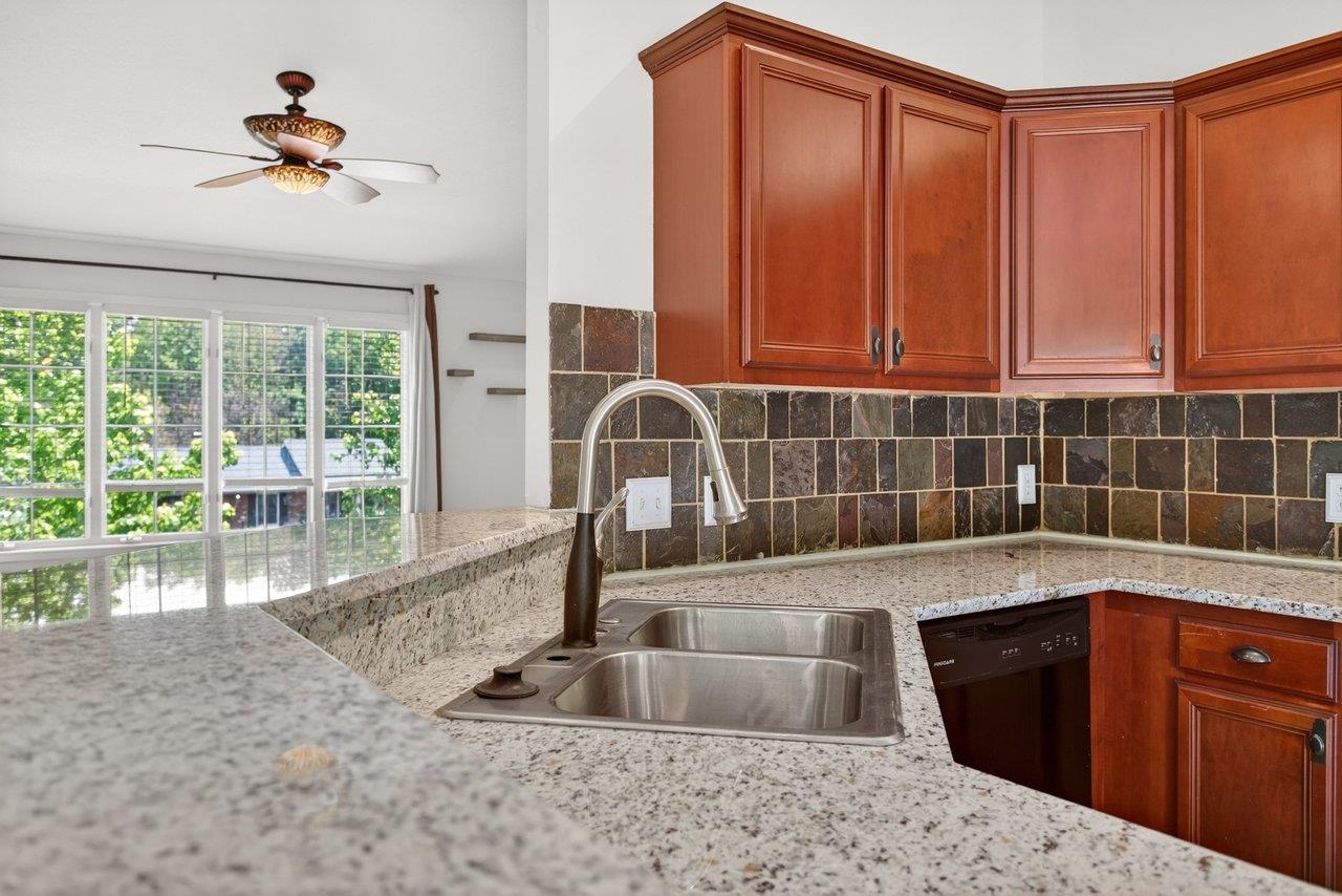 161 SWEETGUM ST, ELKTON, Virginia 22827, 3 Bedrooms Bedrooms, ,2 BathroomsBathrooms,Residential,161 SWEETGUM ST,676773 MLS # 676773