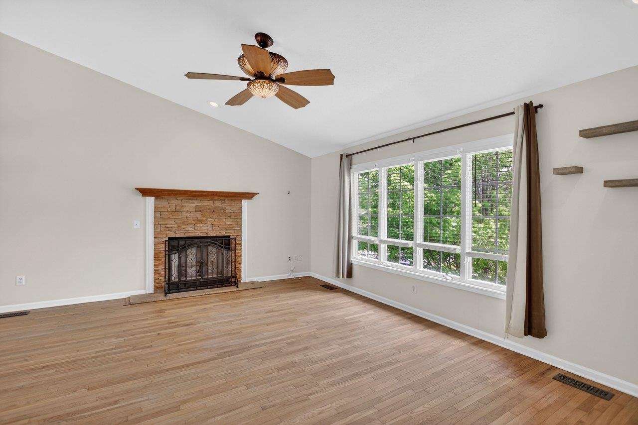 161 SWEETGUM ST, ELKTON, Virginia 22827, 3 Bedrooms Bedrooms, ,2 BathroomsBathrooms,Residential,161 SWEETGUM ST,676773 MLS # 676773