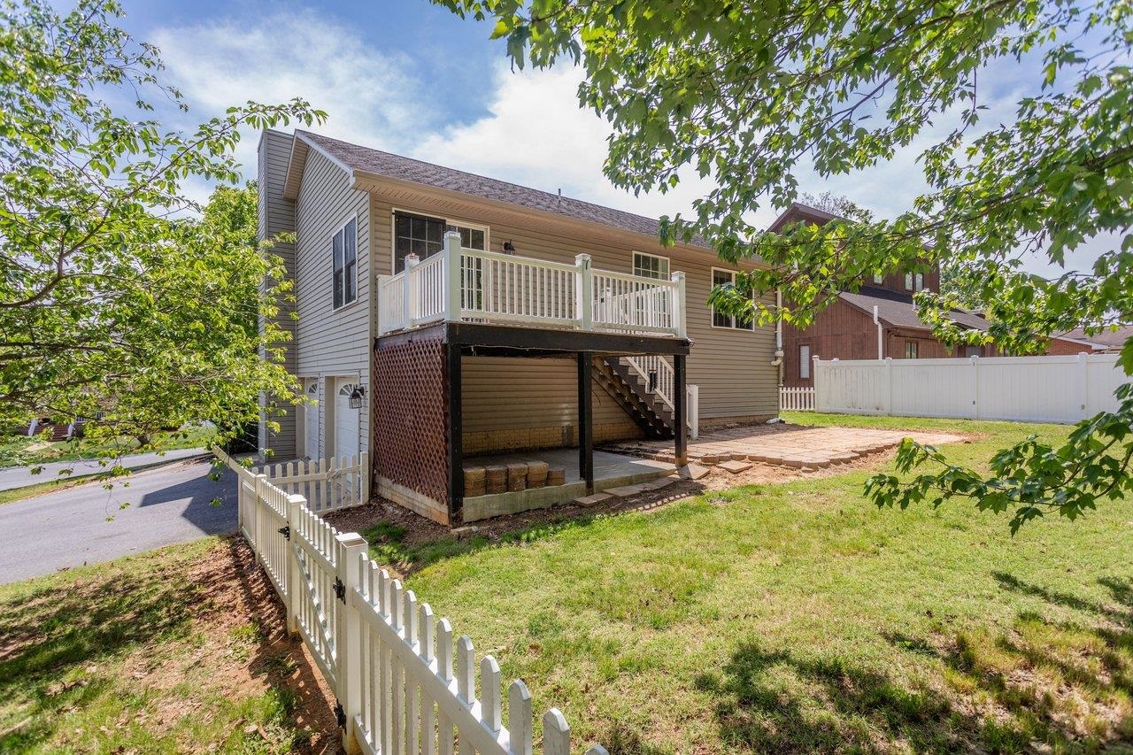 161 SWEETGUM ST, ELKTON, Virginia 22827, 3 Bedrooms Bedrooms, ,2 BathroomsBathrooms,Residential,161 SWEETGUM ST,676773 MLS # 676773