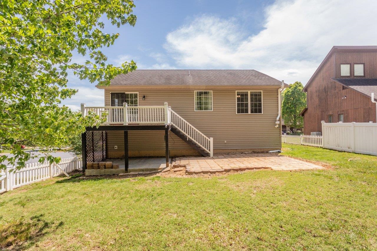 161 SWEETGUM ST, ELKTON, Virginia 22827, 3 Bedrooms Bedrooms, ,2 BathroomsBathrooms,Residential,161 SWEETGUM ST,676773 MLS # 676773