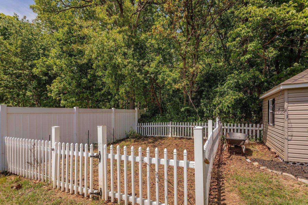 161 SWEETGUM ST, ELKTON, Virginia 22827, 3 Bedrooms Bedrooms, ,2 BathroomsBathrooms,Residential,161 SWEETGUM ST,676773 MLS # 676773