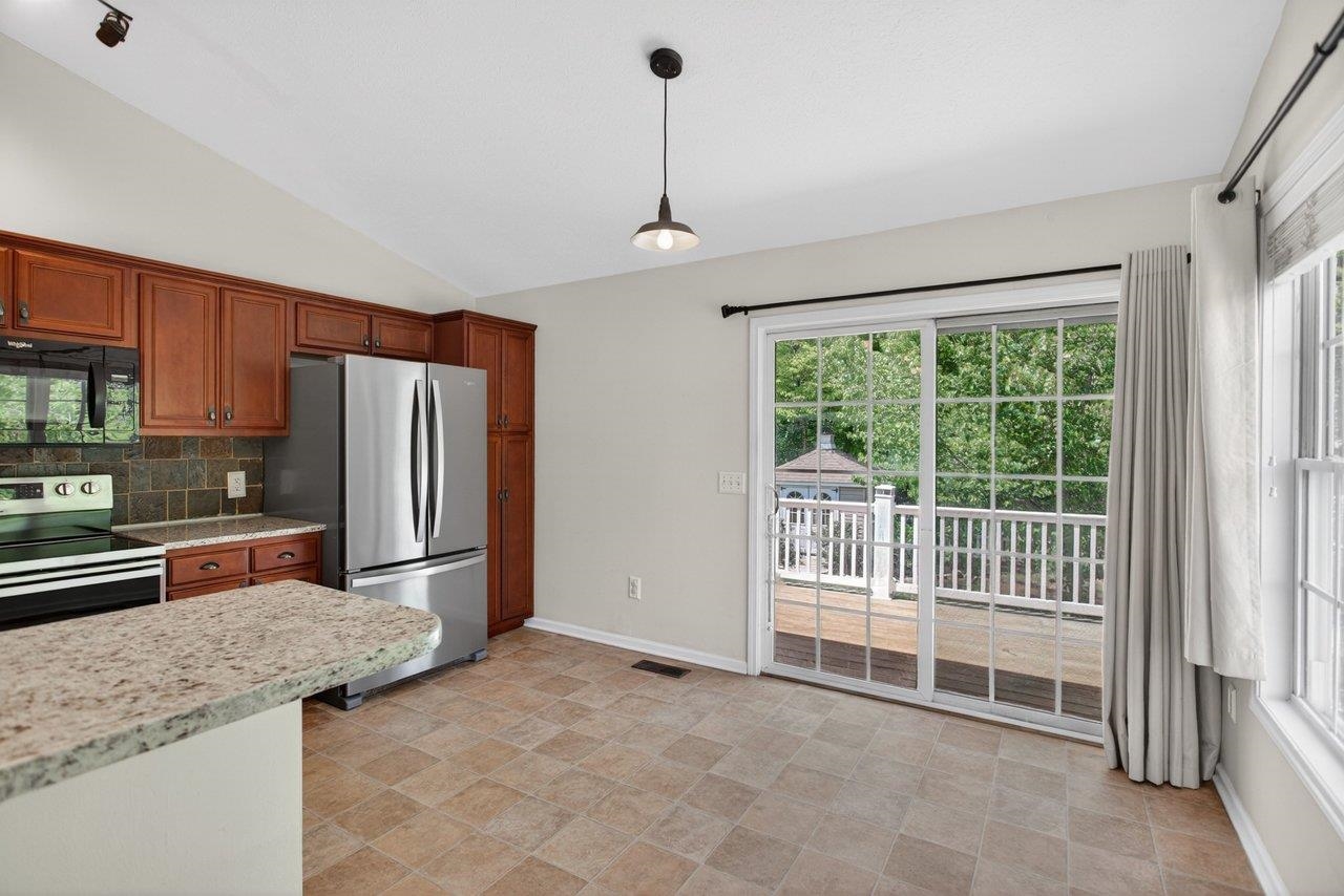 161 SWEETGUM ST, ELKTON, Virginia 22827, 3 Bedrooms Bedrooms, ,2 BathroomsBathrooms,Residential,161 SWEETGUM ST,676773 MLS # 676773