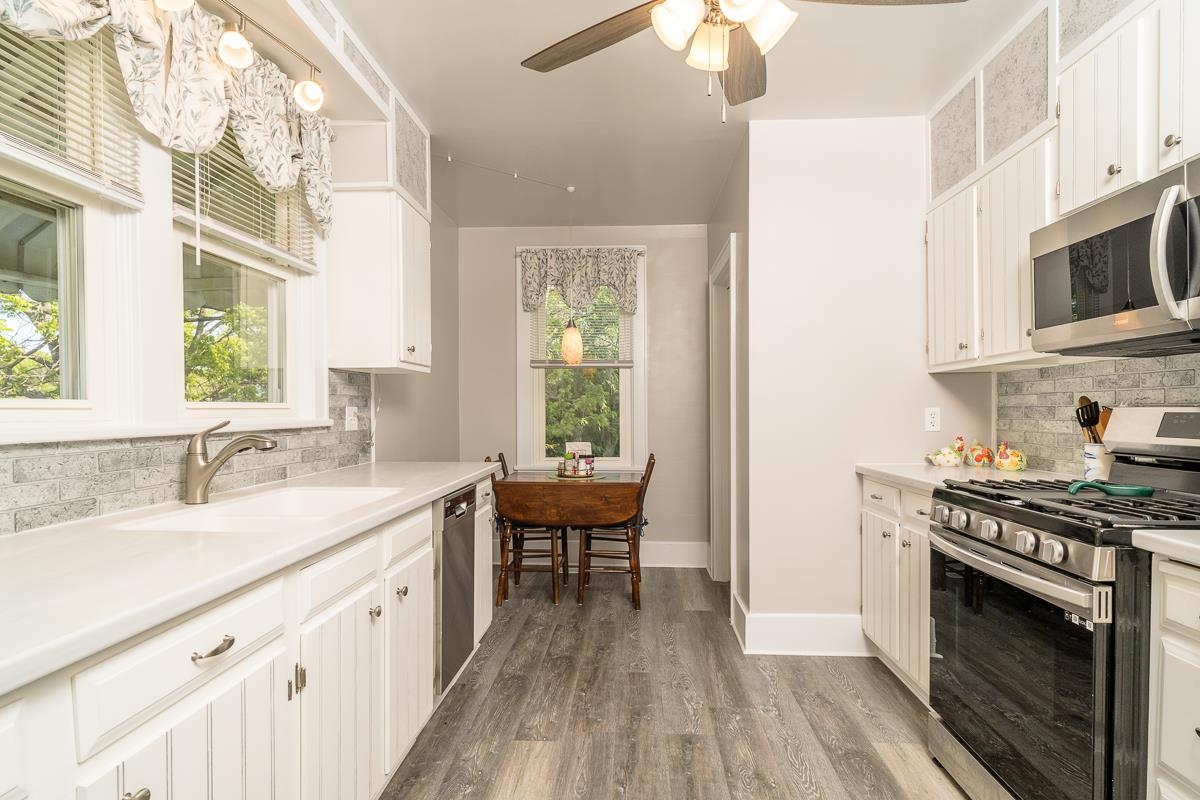 820 DONAGHE ST, STAUNTON, Virginia 24401, 3 Bedrooms Bedrooms, ,1 BathroomBathrooms,Residential,820 DONAGHE ST,676776 MLS # 676776