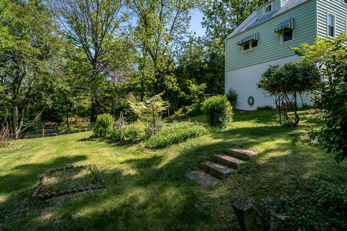 820 DONAGHE ST, STAUNTON, Virginia 24401, 3 Bedrooms Bedrooms, ,1 BathroomBathrooms,Residential,820 DONAGHE ST,676776 MLS # 676776