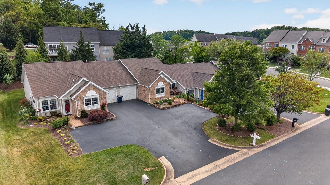 324 EMERALD DR, HARRISONBURG, Virginia 22801, 2 Bedrooms Bedrooms, ,2 BathroomsBathrooms,Residential,324 EMERALD DR,676778 MLS # 676778