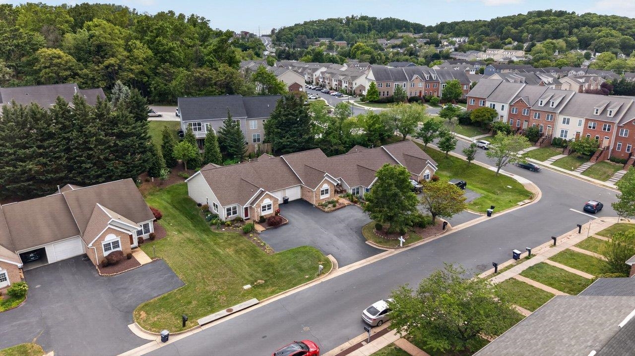 324 EMERALD DR, HARRISONBURG, Virginia 22801, 2 Bedrooms Bedrooms, ,2 BathroomsBathrooms,Residential,324 EMERALD DR,676778 MLS # 676778