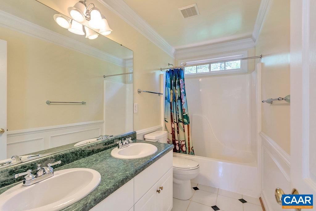 315 PLEASANT PL, CHARLOTTESVILLE, Virginia 22911, 5 Bedrooms Bedrooms, ,3 BathroomsBathrooms,Residential,315 PLEASANT PL,676794 MLS # 676794