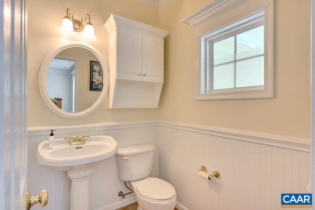 315 PLEASANT PL, CHARLOTTESVILLE, Virginia 22911, 5 Bedrooms Bedrooms, ,3 BathroomsBathrooms,Residential,315 PLEASANT PL,676794 MLS # 676794