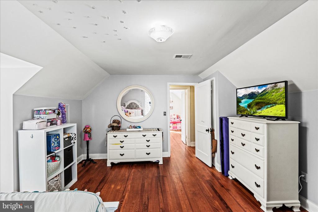 6740 PARTLOW RD, SPOTSYLVANIA, Virginia 22551, 3 Bedrooms Bedrooms, ,1 BathroomBathrooms,Residential,6740 PARTLOW RD,VASP2039450 MLS # VASP2039450