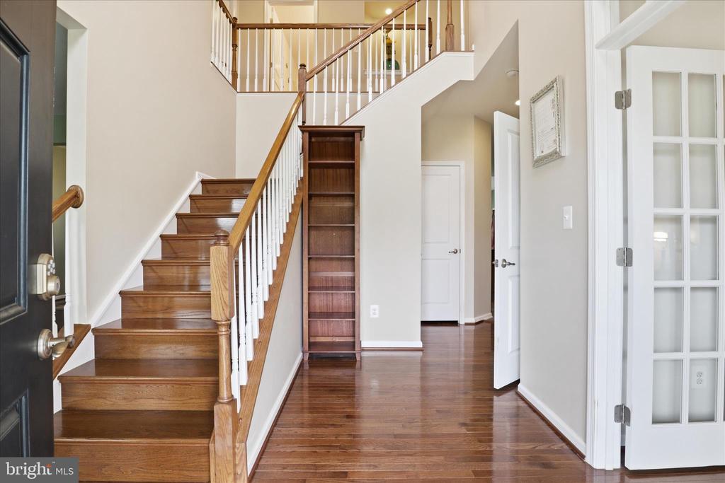 7550 EDINGTON DR, WARRENTON, Virginia 20187, 4 Bedrooms Bedrooms, ,3 BathroomsBathrooms,Residential,7550 EDINGTON DR,VAFQ2021090 MLS # VAFQ2021090