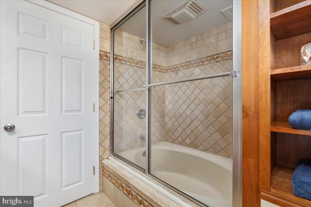 146 LIZZIE MILLS RD, CASTLETON, Virginia 22716, 3 Bedrooms Bedrooms, ,2 BathroomsBathrooms,Residential,146 LIZZIE MILLS RD,VARP2002580 MLS # VARP2002580