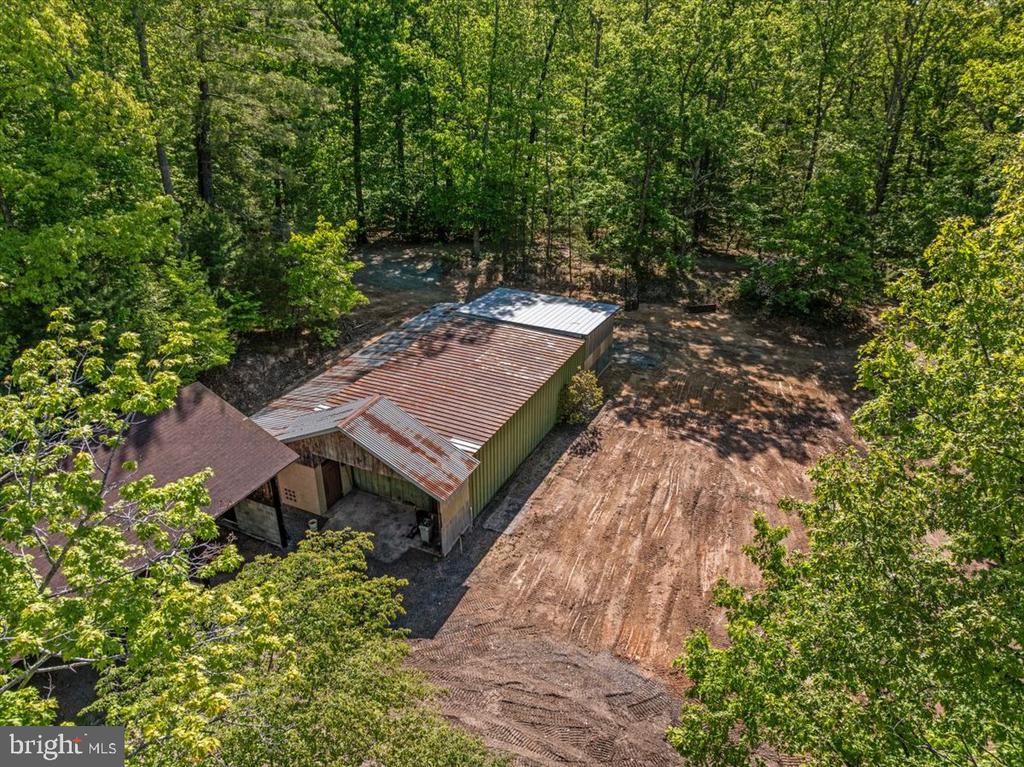 146 LIZZIE MILLS RD, CASTLETON, Virginia 22716, 3 Bedrooms Bedrooms, ,2 BathroomsBathrooms,Residential,146 LIZZIE MILLS RD,VARP2002580 MLS # VARP2002580