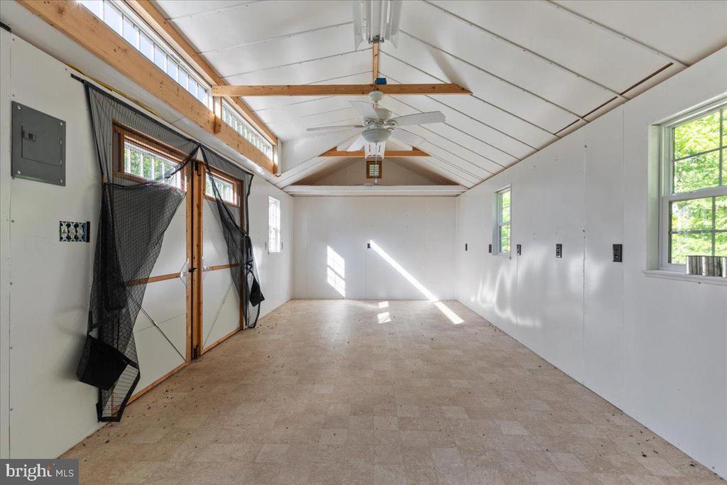 146 LIZZIE MILLS RD, CASTLETON, Virginia 22716, 3 Bedrooms Bedrooms, ,2 BathroomsBathrooms,Residential,146 LIZZIE MILLS RD,VARP2002580 MLS # VARP2002580