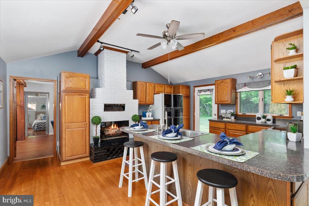 146 LIZZIE MILLS RD, CASTLETON, Virginia 22716, 3 Bedrooms Bedrooms, ,2 BathroomsBathrooms,Residential,146 LIZZIE MILLS RD,VARP2002580 MLS # VARP2002580