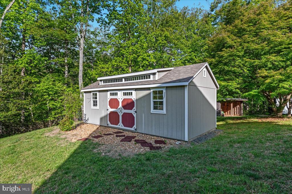 146 LIZZIE MILLS RD, CASTLETON, Virginia 22716, 3 Bedrooms Bedrooms, ,2 BathroomsBathrooms,Residential,146 LIZZIE MILLS RD,VARP2002580 MLS # VARP2002580