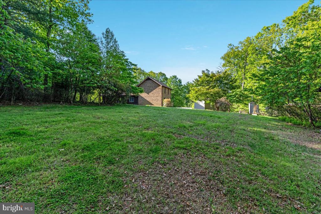 146 LIZZIE MILLS RD, CASTLETON, Virginia 22716, 3 Bedrooms Bedrooms, ,2 BathroomsBathrooms,Residential,146 LIZZIE MILLS RD,VARP2002580 MLS # VARP2002580