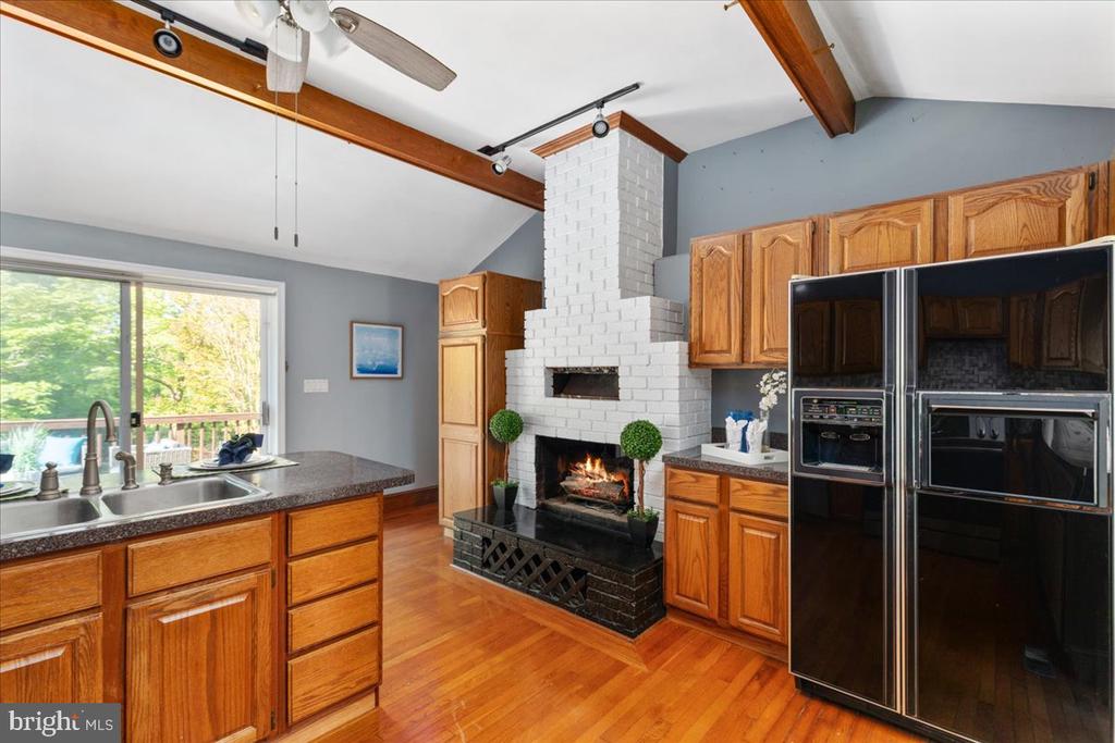 146 LIZZIE MILLS RD, CASTLETON, Virginia 22716, 3 Bedrooms Bedrooms, ,2 BathroomsBathrooms,Residential,146 LIZZIE MILLS RD,VARP2002580 MLS # VARP2002580