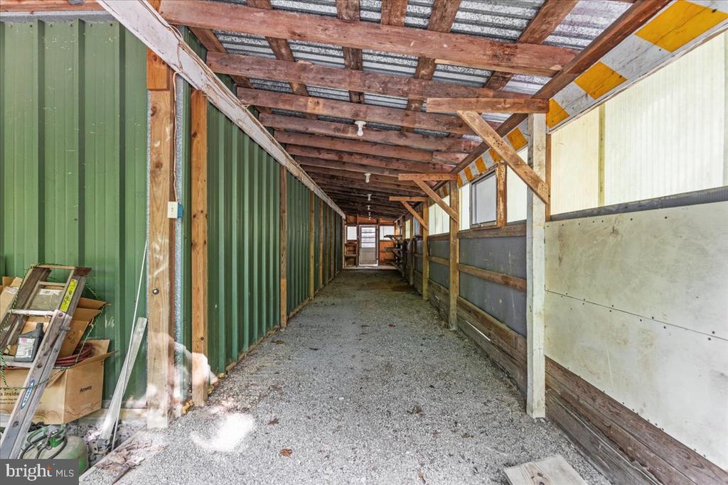 146 LIZZIE MILLS RD, CASTLETON, Virginia 22716, 3 Bedrooms Bedrooms, ,2 BathroomsBathrooms,Residential,146 LIZZIE MILLS RD,VARP2002580 MLS # VARP2002580