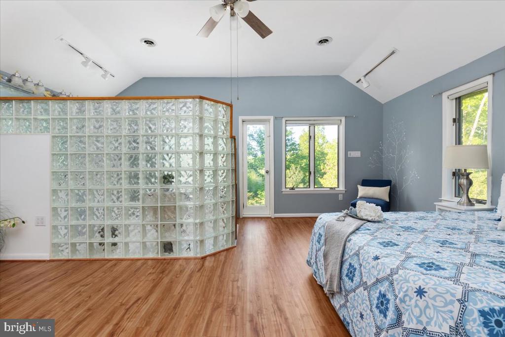 146 LIZZIE MILLS RD, CASTLETON, Virginia 22716, 3 Bedrooms Bedrooms, ,2 BathroomsBathrooms,Residential,146 LIZZIE MILLS RD,VARP2002580 MLS # VARP2002580