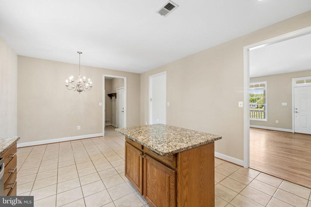 12849 ELK RUN RD, MIDLAND, Virginia 22728, 4 Bedrooms Bedrooms, ,3 BathroomsBathrooms,Residential,12849 ELK RUN RD,VAFQ2021856 MLS # VAFQ2021856