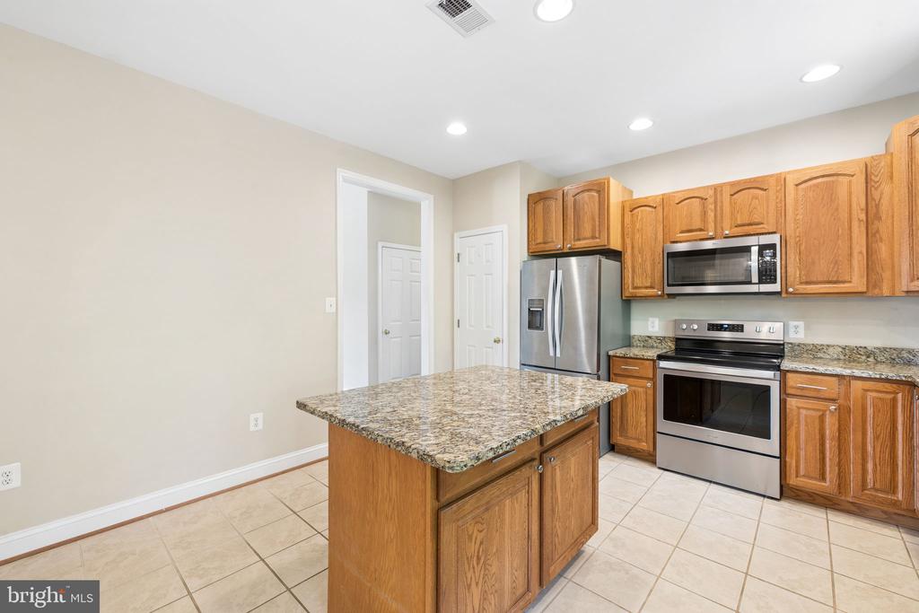12849 ELK RUN RD, MIDLAND, Virginia 22728, 4 Bedrooms Bedrooms, ,3 BathroomsBathrooms,Residential,12849 ELK RUN RD,VAFQ2021856 MLS # VAFQ2021856