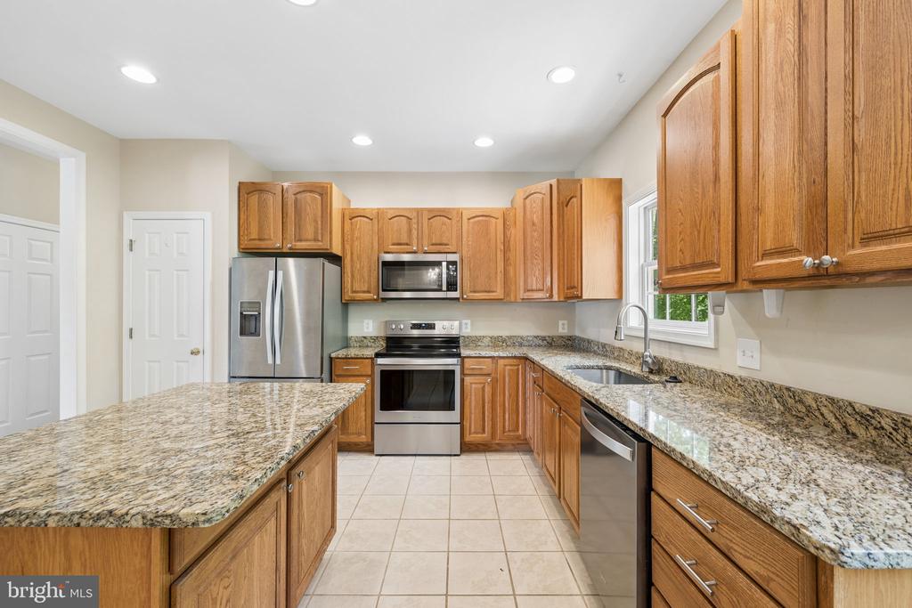 12849 ELK RUN RD, MIDLAND, Virginia 22728, 4 Bedrooms Bedrooms, ,3 BathroomsBathrooms,Residential,12849 ELK RUN RD,VAFQ2021856 MLS # VAFQ2021856