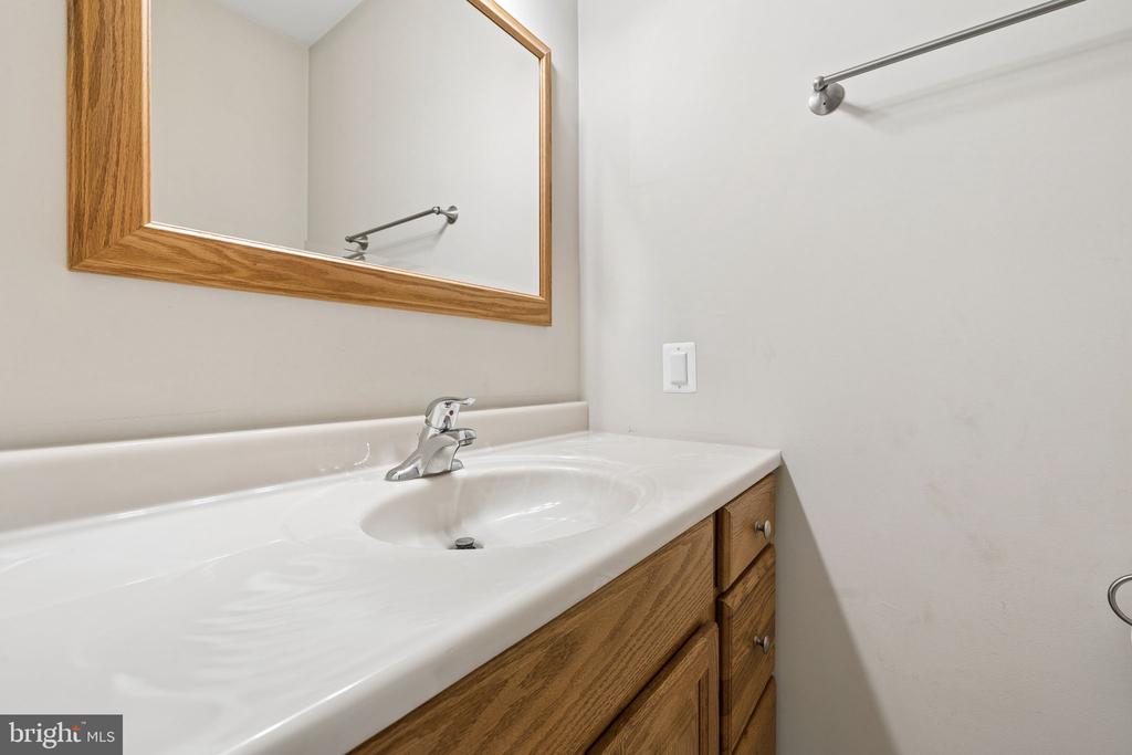 12849 ELK RUN RD, MIDLAND, Virginia 22728, 4 Bedrooms Bedrooms, ,3 BathroomsBathrooms,Residential,12849 ELK RUN RD,VAFQ2021856 MLS # VAFQ2021856