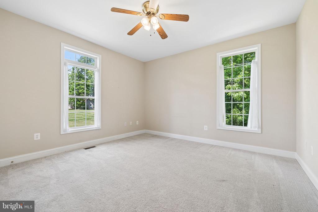 12849 ELK RUN RD, MIDLAND, Virginia 22728, 4 Bedrooms Bedrooms, ,3 BathroomsBathrooms,Residential,12849 ELK RUN RD,VAFQ2021856 MLS # VAFQ2021856