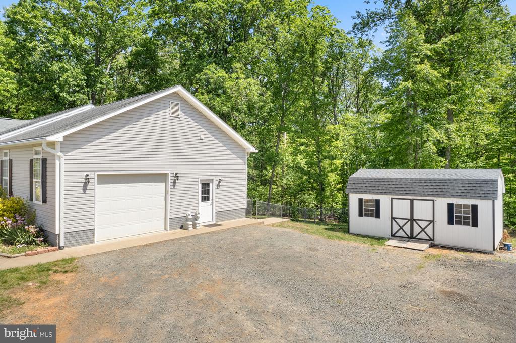 12849 ELK RUN RD, MIDLAND, Virginia 22728, 4 Bedrooms Bedrooms, ,3 BathroomsBathrooms,Residential,12849 ELK RUN RD,VAFQ2021856 MLS # VAFQ2021856