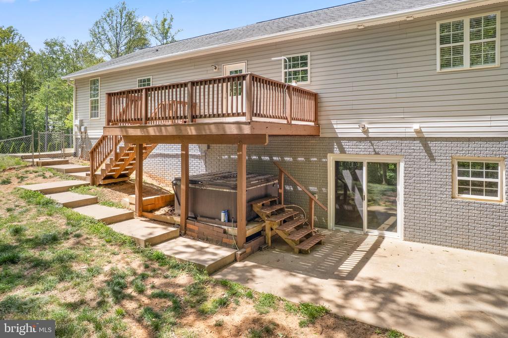 12849 ELK RUN RD, MIDLAND, Virginia 22728, 4 Bedrooms Bedrooms, ,3 BathroomsBathrooms,Residential,12849 ELK RUN RD,VAFQ2021856 MLS # VAFQ2021856