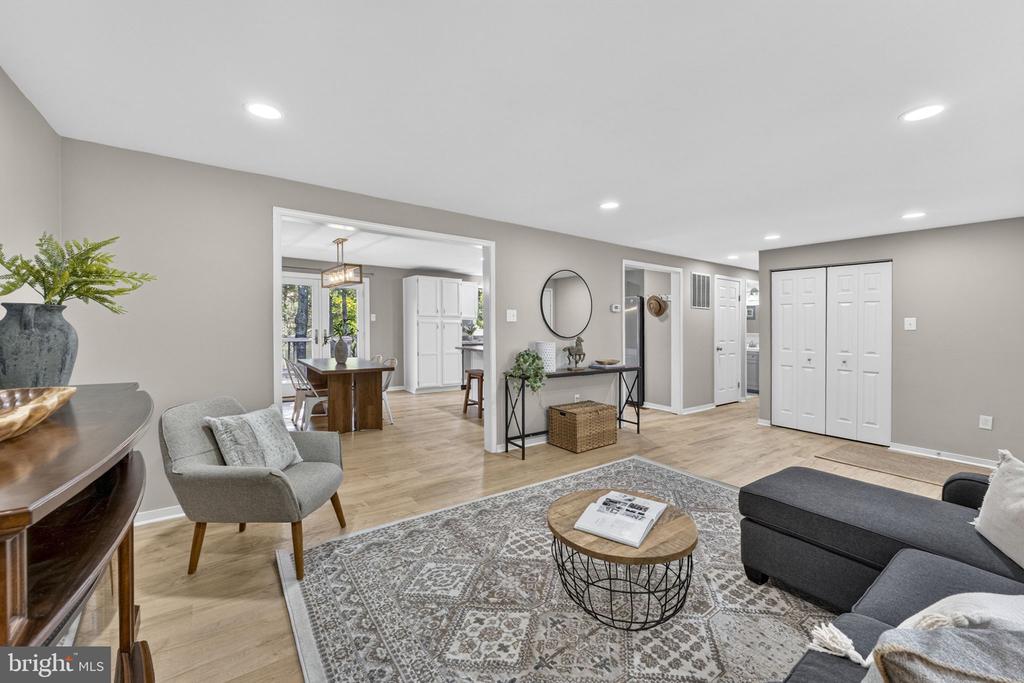 3277 HOLLY SPRINGS RD, AMISSVILLE, Virginia 20106, 3 Bedrooms Bedrooms, ,2 BathroomsBathrooms,Residential,3277 HOLLY SPRINGS RD,VACU2013552 MLS # VACU2013552