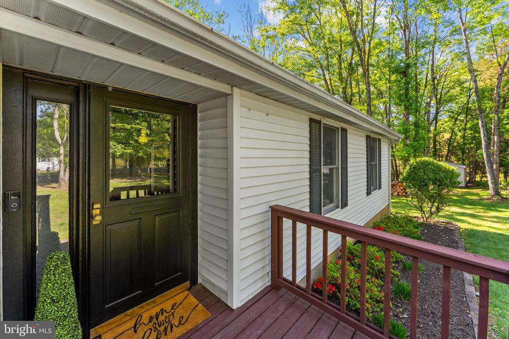 3277 HOLLY SPRINGS RD, AMISSVILLE, Virginia 20106, 3 Bedrooms Bedrooms, ,2 BathroomsBathrooms,Residential,3277 HOLLY SPRINGS RD,VACU2013552 MLS # VACU2013552