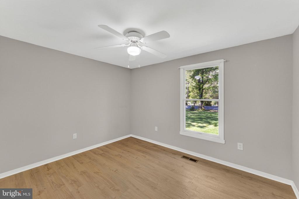 3277 HOLLY SPRINGS RD, AMISSVILLE, Virginia 20106, 3 Bedrooms Bedrooms, ,2 BathroomsBathrooms,Residential,3277 HOLLY SPRINGS RD,VACU2013552 MLS # VACU2013552