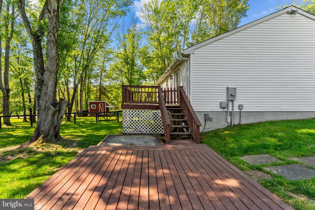 3277 HOLLY SPRINGS RD, AMISSVILLE, Virginia 20106, 3 Bedrooms Bedrooms, ,2 BathroomsBathrooms,Residential,3277 HOLLY SPRINGS RD,VACU2013552 MLS # VACU2013552