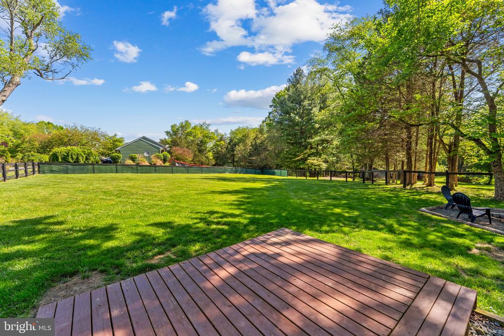 3277 HOLLY SPRINGS RD, AMISSVILLE, Virginia 20106, 3 Bedrooms Bedrooms, ,2 BathroomsBathrooms,Residential,3277 HOLLY SPRINGS RD,VACU2013552 MLS # VACU2013552
