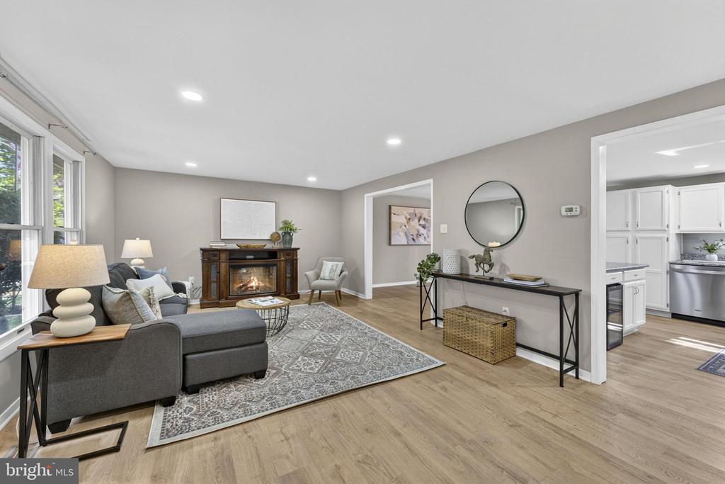 3277 HOLLY SPRINGS RD, AMISSVILLE, Virginia 20106, 3 Bedrooms Bedrooms, ,2 BathroomsBathrooms,Residential,3277 HOLLY SPRINGS RD,VACU2013552 MLS # VACU2013552