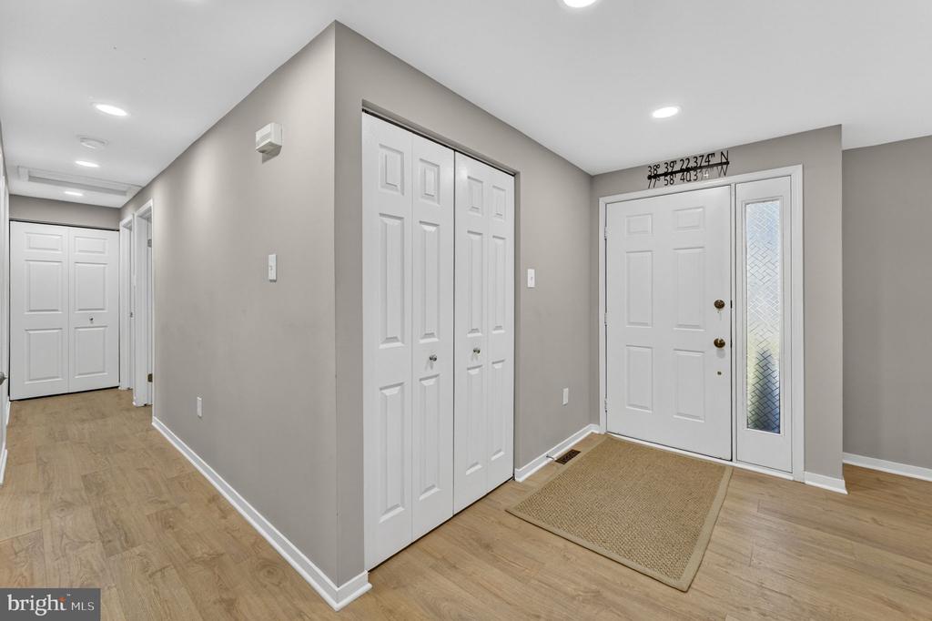 3277 HOLLY SPRINGS RD, AMISSVILLE, Virginia 20106, 3 Bedrooms Bedrooms, ,2 BathroomsBathrooms,Residential,3277 HOLLY SPRINGS RD,VACU2013552 MLS # VACU2013552