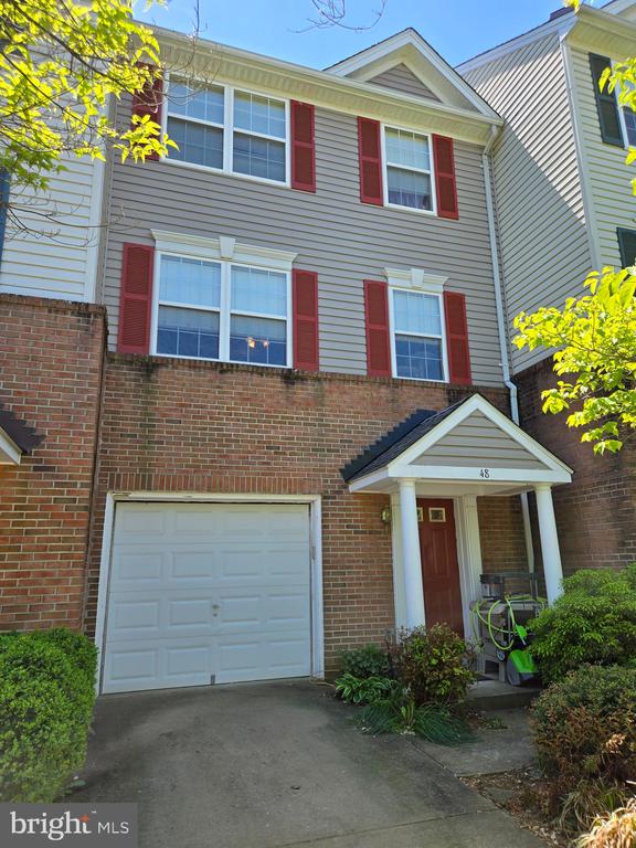 48 QUARTERPOLE CT, WARRENTON, Virginia 20186, 3 Bedrooms Bedrooms, ,2 BathroomsBathrooms,Residential,48 QUARTERPOLE CT,VAFQ2021908 MLS # VAFQ2021908