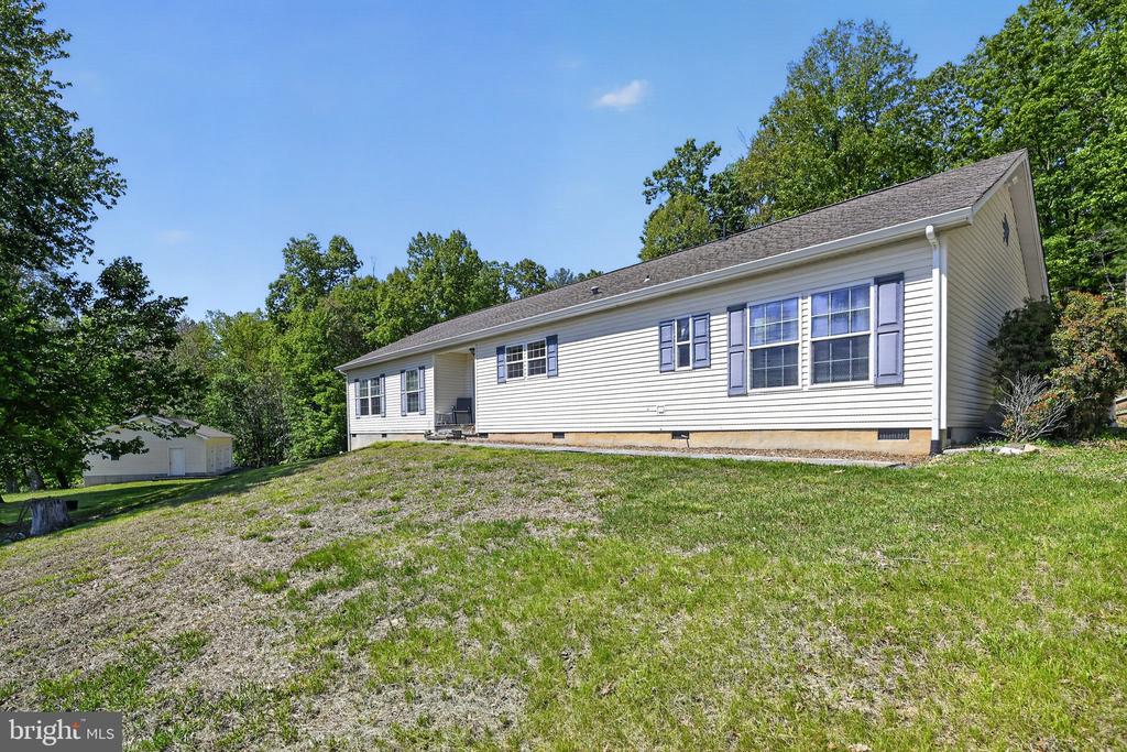 178 LIZZIE MILLS RD, CASTLETON, Virginia 22716, 3 Bedrooms Bedrooms, ,2 BathroomsBathrooms,Residential,178 LIZZIE MILLS RD,VARP2002606 MLS # VARP2002606