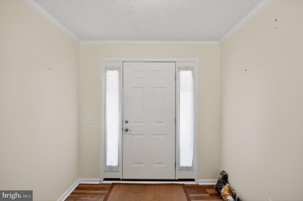 178 LIZZIE MILLS RD, CASTLETON, Virginia 22716, 3 Bedrooms Bedrooms, ,2 BathroomsBathrooms,Residential,178 LIZZIE MILLS RD,VARP2002606 MLS # VARP2002606
